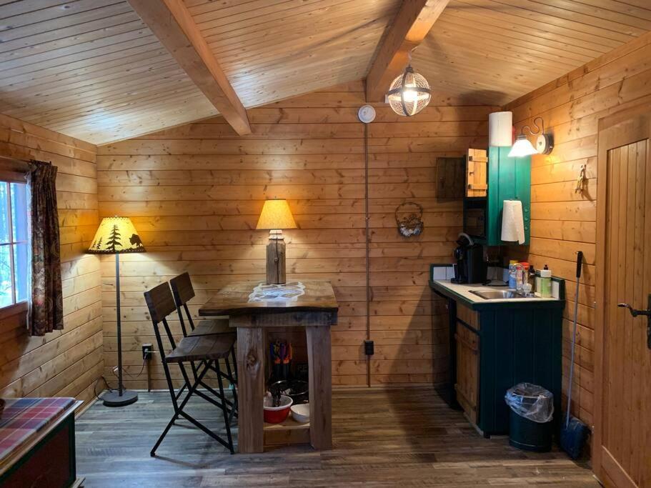 Fancy Fireflies Cabin Хейуърд Екстериор снимка